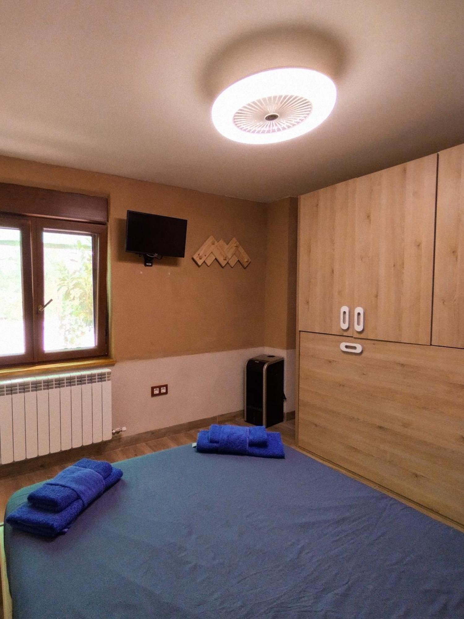 La Calma De Pamies Hostel Balaguer Luaran gambar